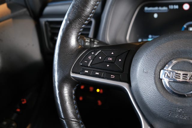 2019 NISSAN LEAF - 19