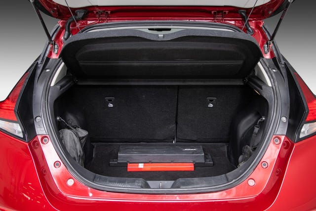 2019 NISSAN LEAF - 11