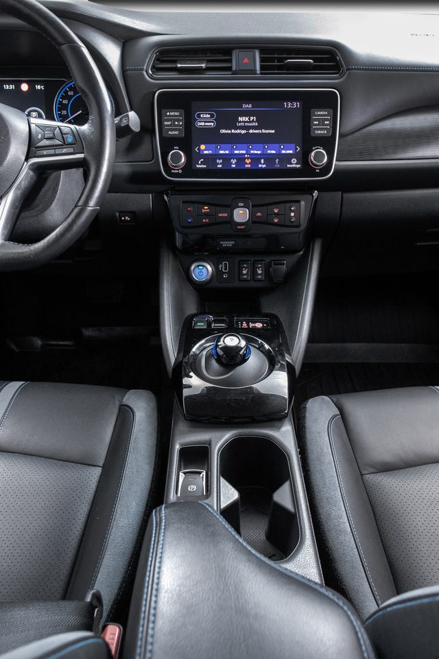 2019 NISSAN LEAF - 16