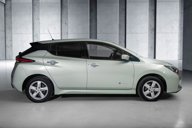 2019 NISSAN LEAF - 9