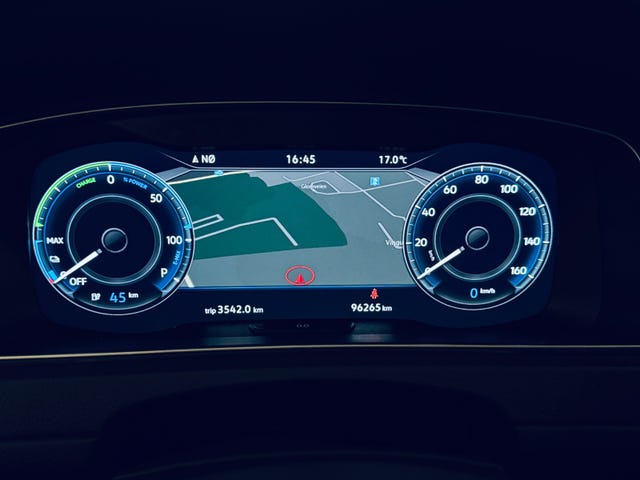 2019 VOLKSWAGEN GOLF - 10