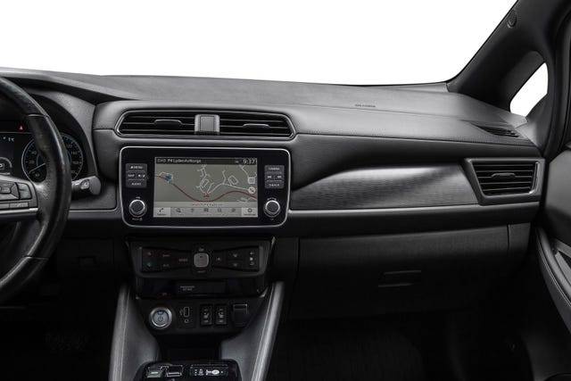 2020 NISSAN LEAF - 20