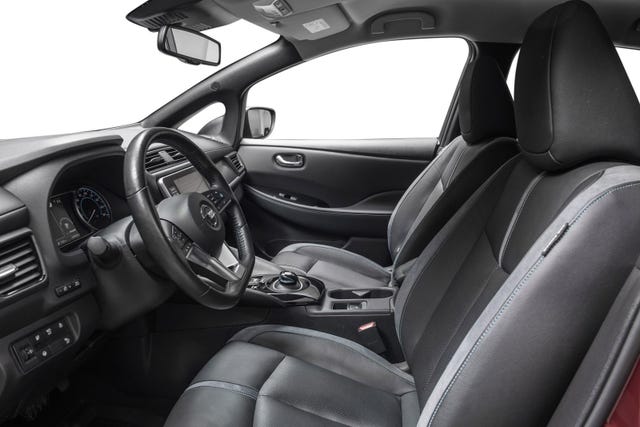 2020 NISSAN LEAF - 10