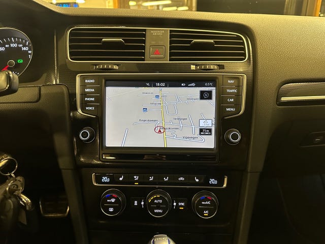 2015 VOLKSWAGEN GOLF - 29