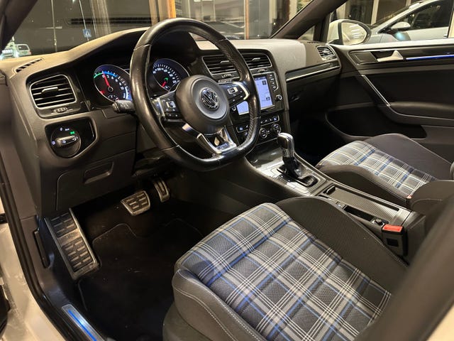 2015 VOLKSWAGEN GOLF - 19