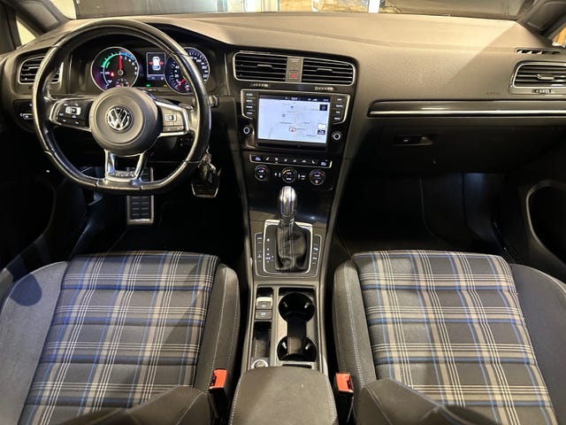 2015 VOLKSWAGEN GOLF - 21
