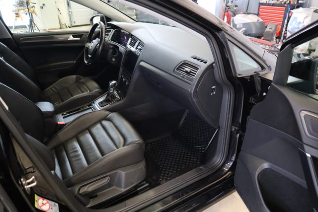 2019 VOLKSWAGEN GOLF - 12