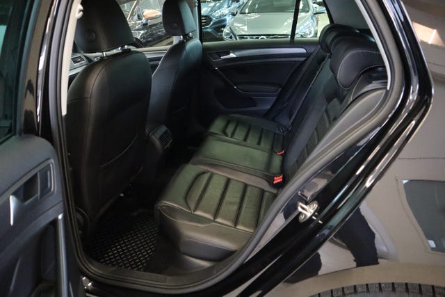 2019 VOLKSWAGEN GOLF - 11