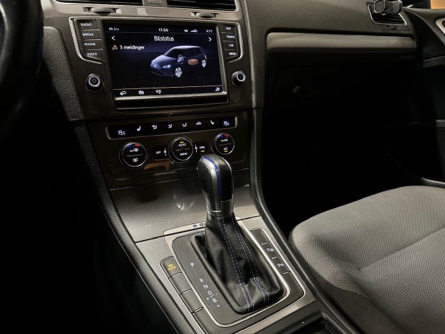2015 VOLKSWAGEN GOLF - 12
