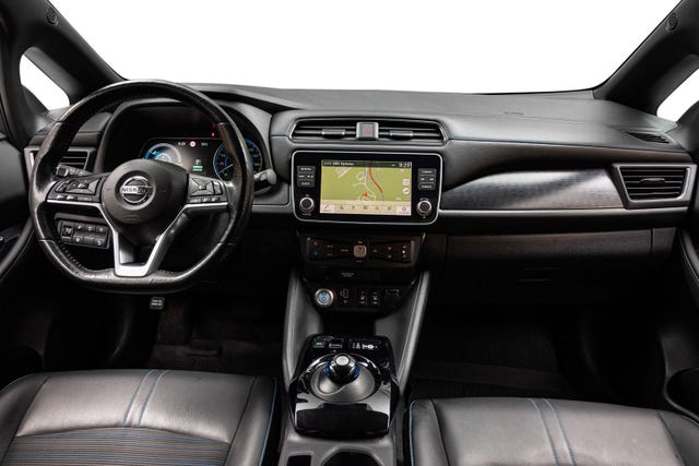 2020 NISSAN LEAF - 11