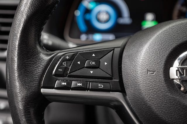 2020 NISSAN LEAF - 14