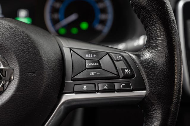 2020 NISSAN LEAF - 15