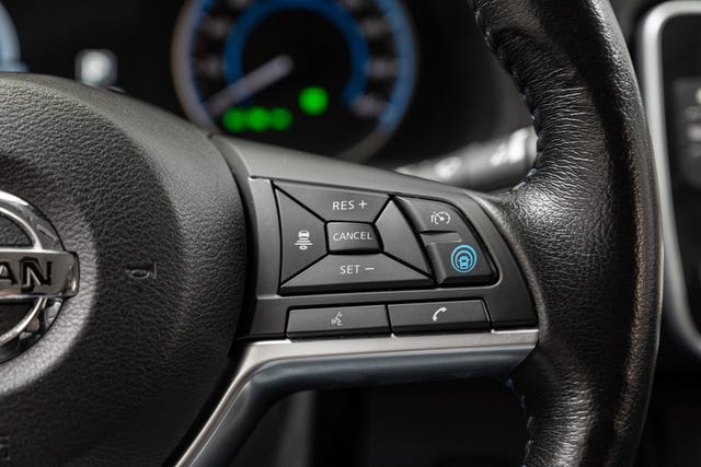 2020 NISSAN LEAF - 15