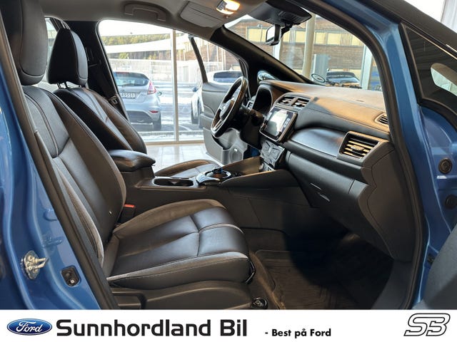 2020 NISSAN LEAF - 10