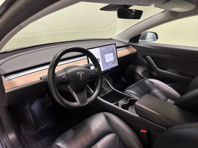 2019 TESLA MODEL 3 - 34
