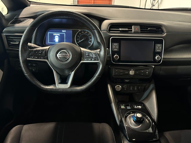 2020 NISSAN LEAF - 7