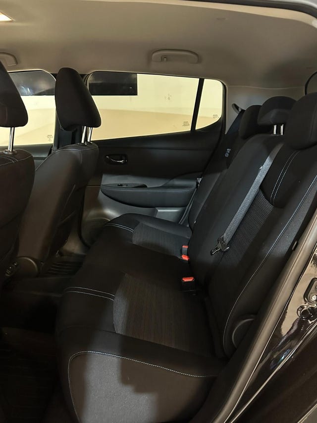 2020 NISSAN LEAF - 25