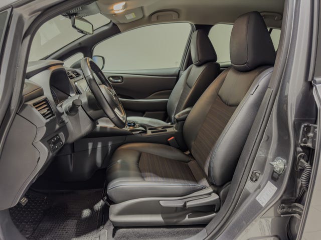 2020 NISSAN LEAF - 7