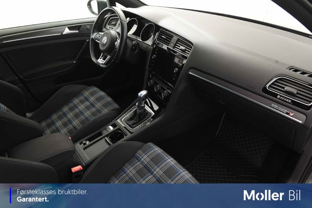 2019 VOLKSWAGEN GOLF - 24