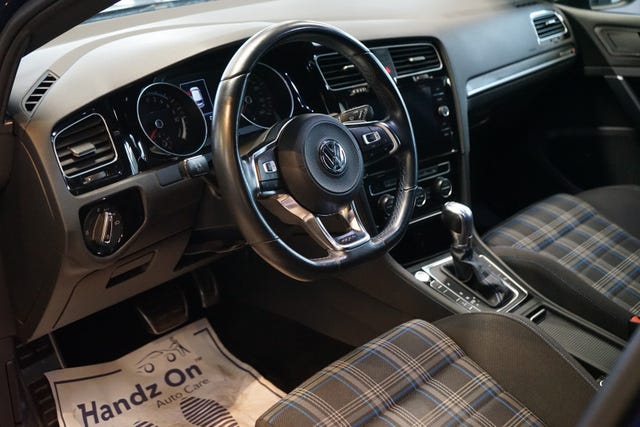2019 VOLKSWAGEN GOLF - 18