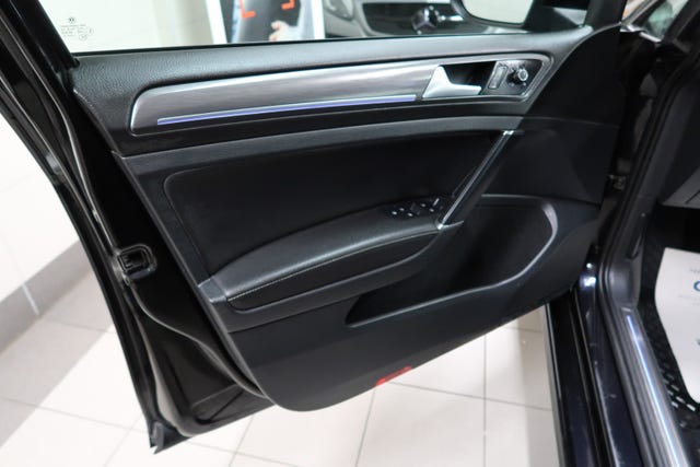 2019 VOLKSWAGEN GOLF - 46
