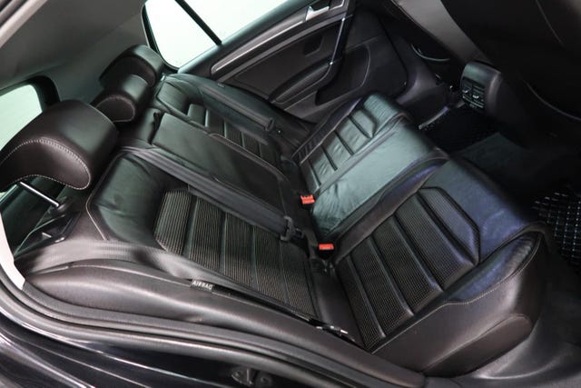 2019 VOLKSWAGEN GOLF - 38