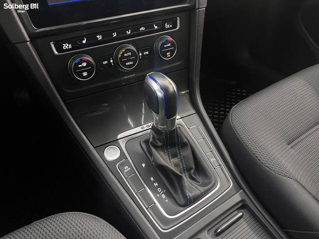 2019 VOLKSWAGEN GOLF - 15