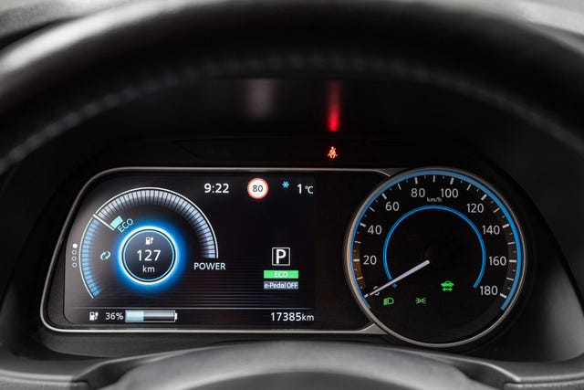 2020 NISSAN LEAF - 14