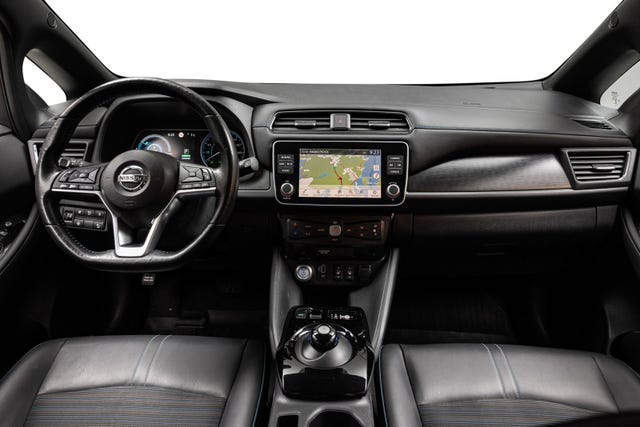 2020 NISSAN LEAF - 10