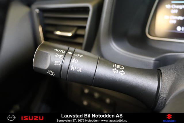 2020 NISSAN LEAF - 20