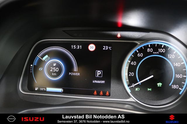 2020 NISSAN LEAF - 19