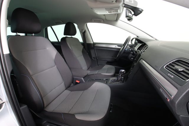 2015 VOLKSWAGEN GOLF - 8