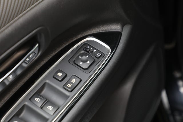 2020 MITSUBISHI OUTLANDER - 25