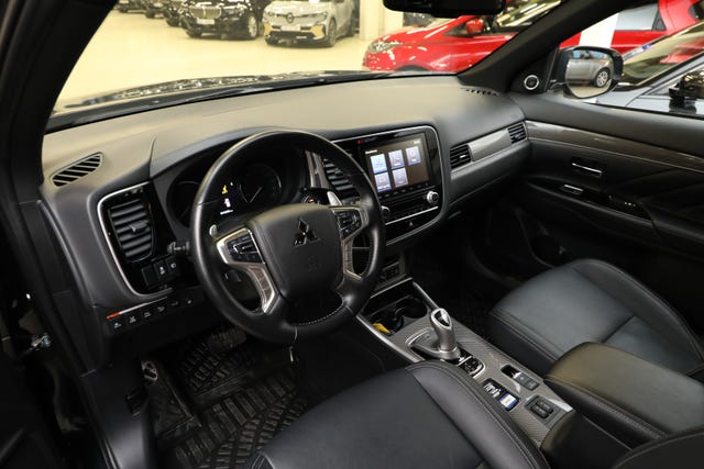 2020 MITSUBISHI OUTLANDER - 23