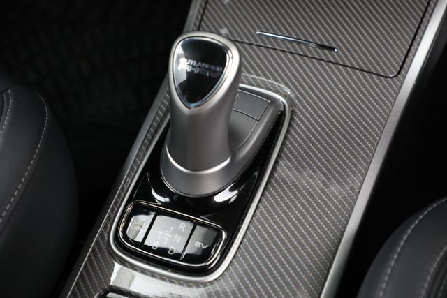 2020 MITSUBISHI OUTLANDER - 19