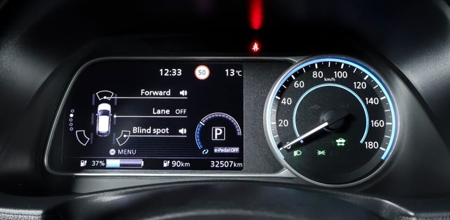 2020 NISSAN LEAF - 32