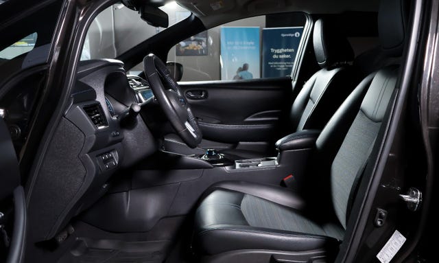 2020 NISSAN LEAF - 36