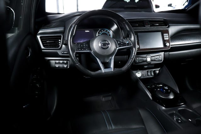 2020 NISSAN LEAF - 17