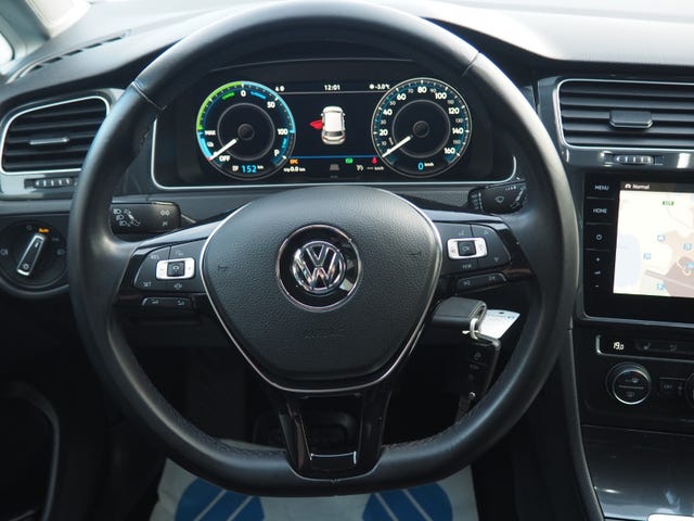 2019 VOLKSWAGEN GOLF - 16