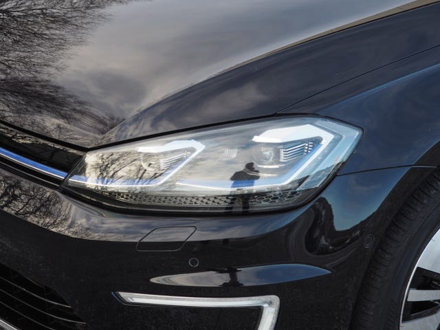 2019 VOLKSWAGEN GOLF - 34