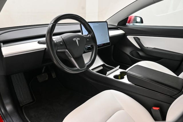 2019 TESLA MODEL 3 - 10
