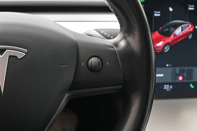 2019 TESLA MODEL 3 - 30