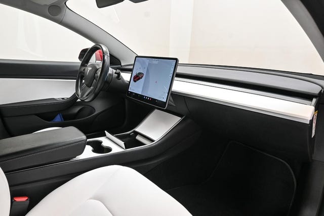 2019 TESLA MODEL 3 - 19