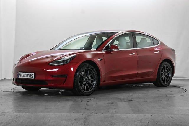 5YJ3E7EB0KF224679 2019 TESLA MODEL 3-2