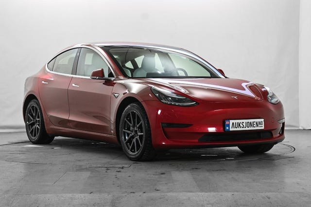 5YJ3E7EB0KF224679 2019 TESLA MODEL 3-0