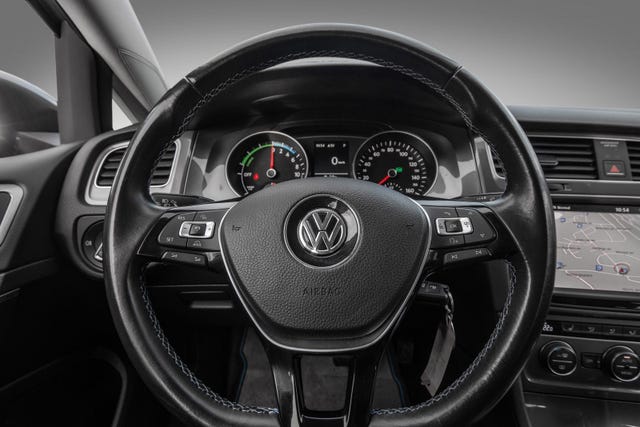 2015 VOLKSWAGEN GOLF - 17