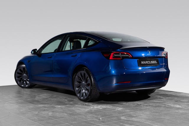 5YJ3E7EC0MF843522 2021 TESLA MODEL 3-1