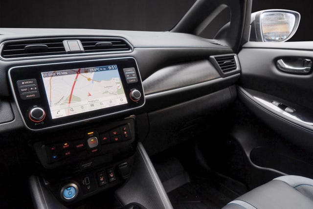 2020 NISSAN LEAF - 12