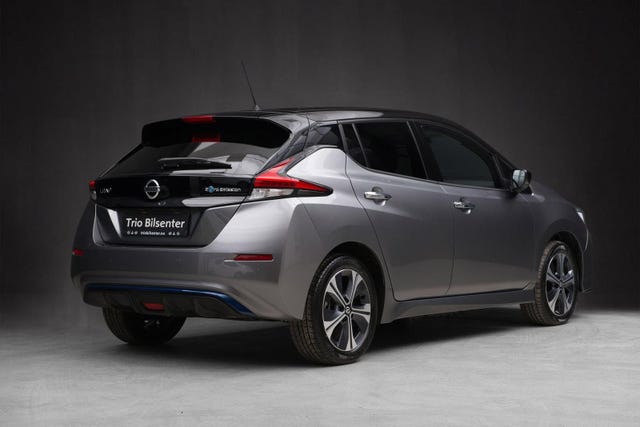 2020 NISSAN LEAF - 10