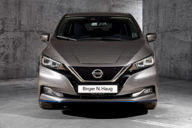 SJNFAAZE1U0110142 2020 NISSAN LEAF-2